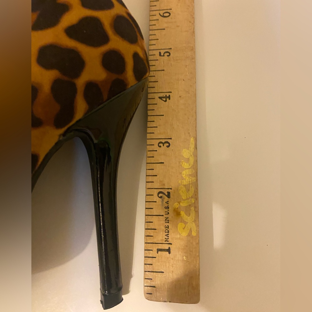 Anne Michelle leopard printed heels US 5.5